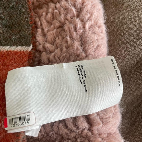 Acne studios scarf - Picture 3 of 5